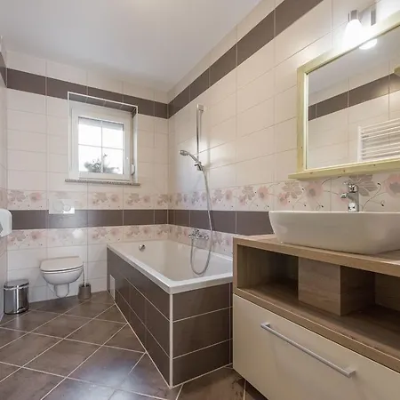 Tolc Guest house 3*