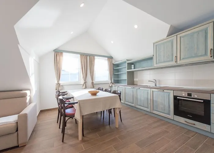 Tolc ゲストハウス 3*